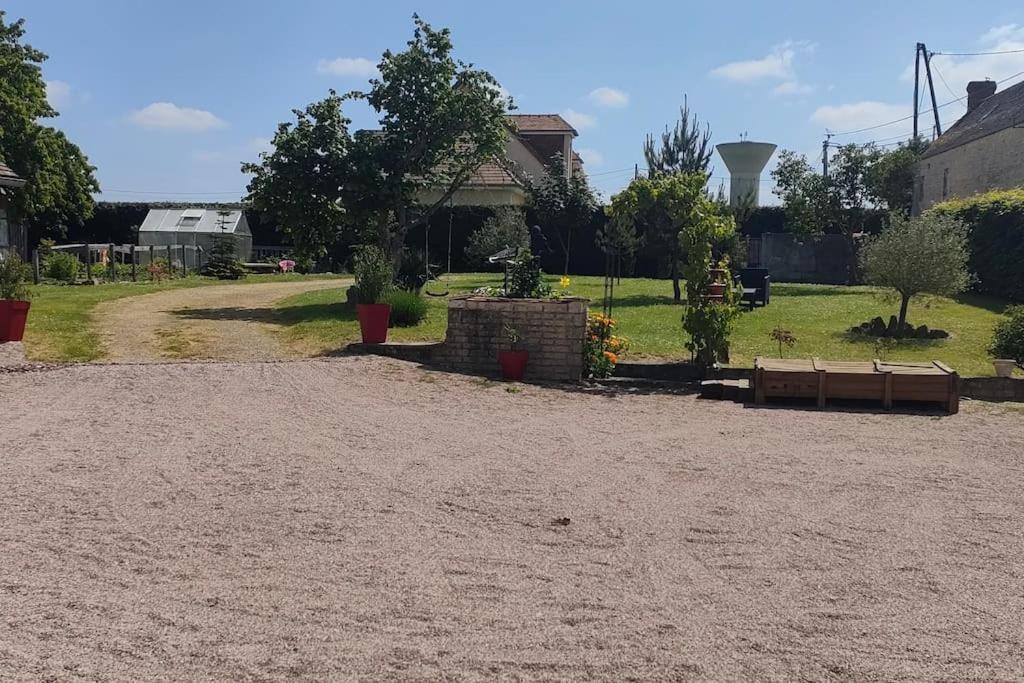Les Lys Jolie Suite Parentale Privative Deux Adultes Avec Sdd Pertheville-Ners Exterior foto