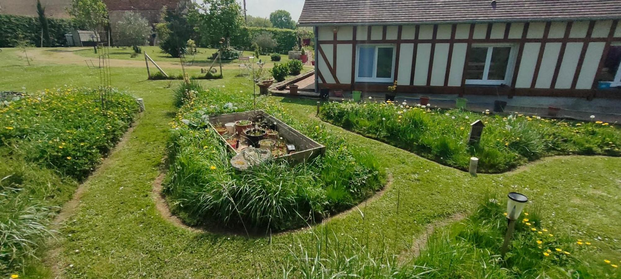 Les Lys Jolie Suite Parentale Privative Deux Adultes Avec Sdd Pertheville-Ners Exterior foto